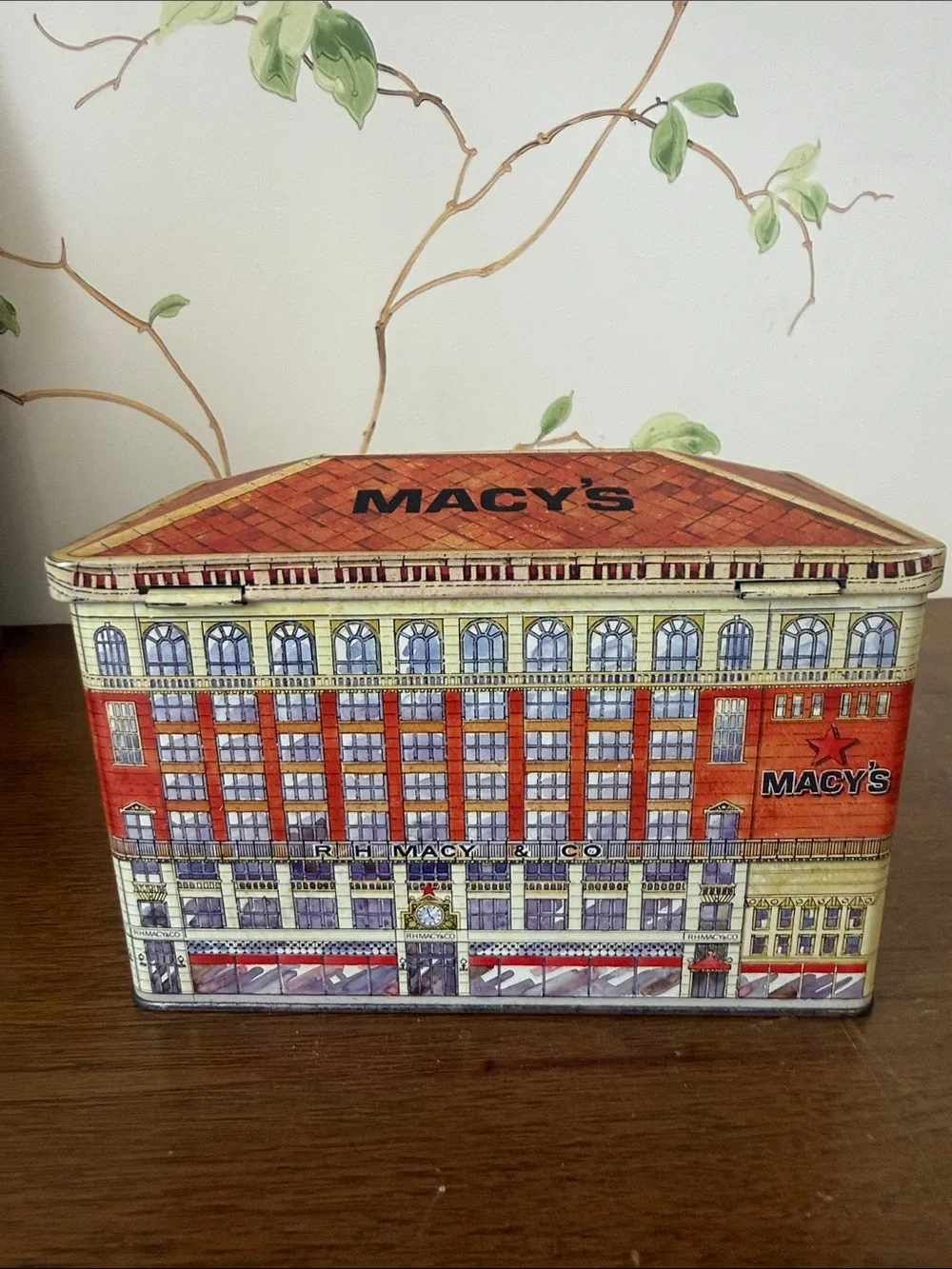 Vintage Macy's New York City Department Store Building Tin Box